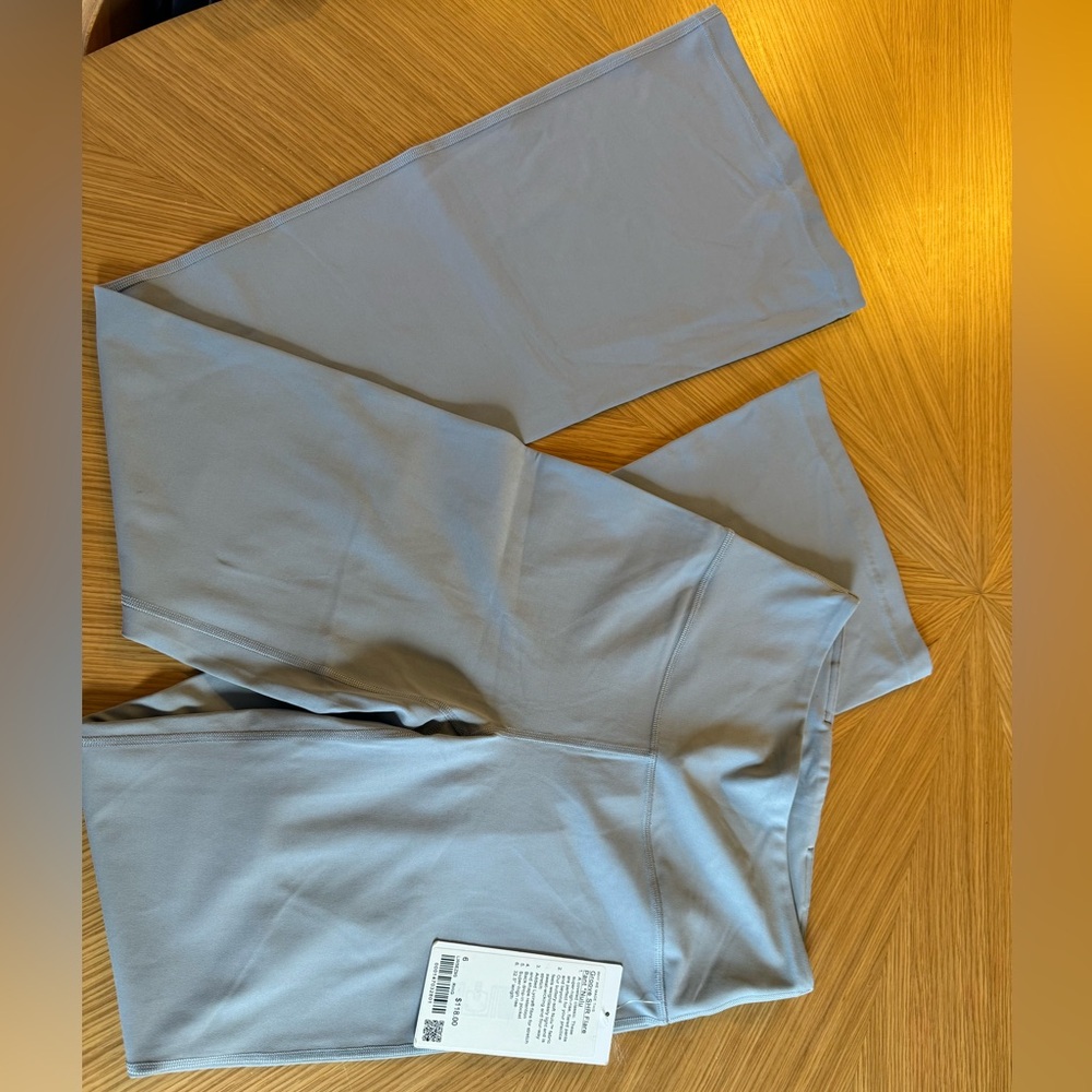 Lululemon Pants. Brand new, never worn. Size 6.